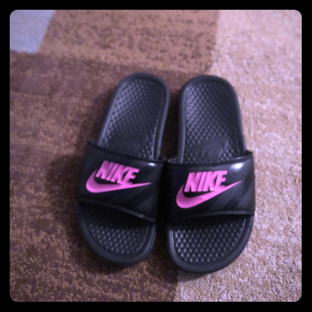 Nike Slides Women’s